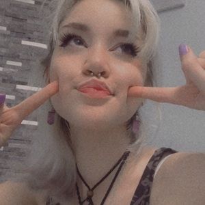 Meet your Posher, Mags